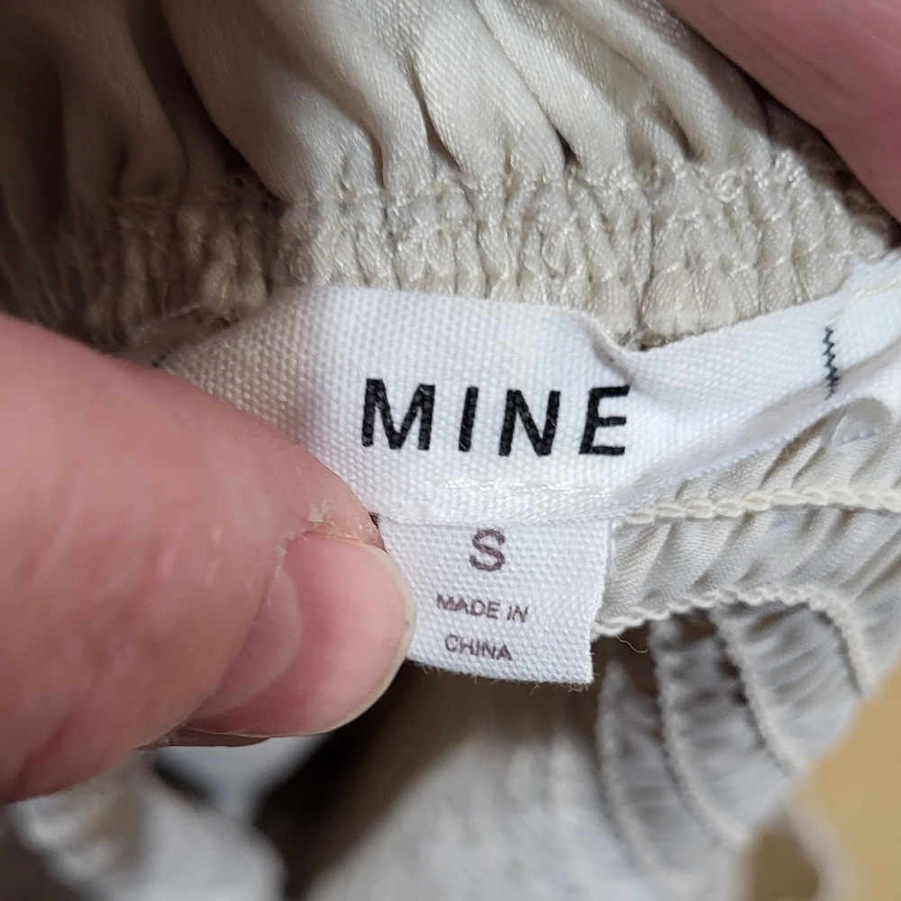Cream And Tan Spotted Elastic Smocked Off Shoulder Peasant Blouse - Picture 5 of 5